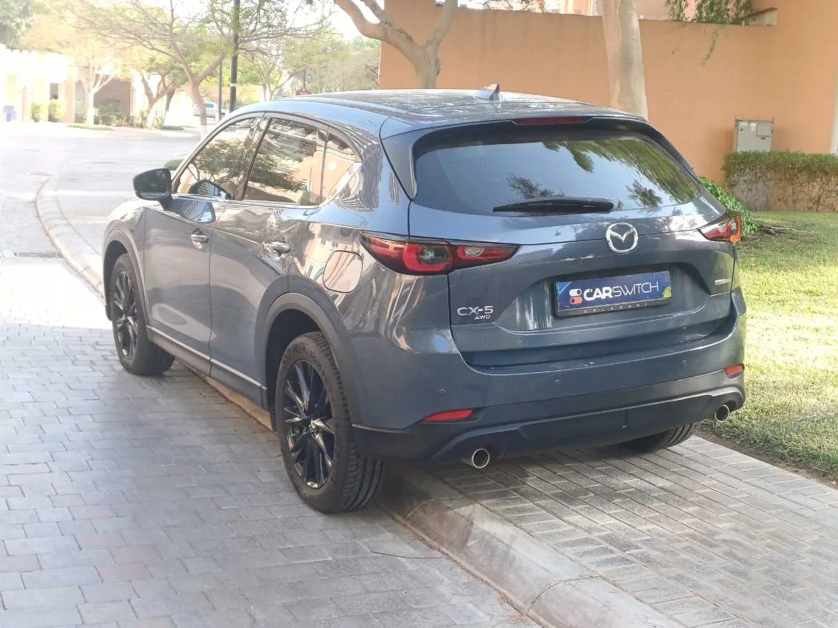 Car image 7