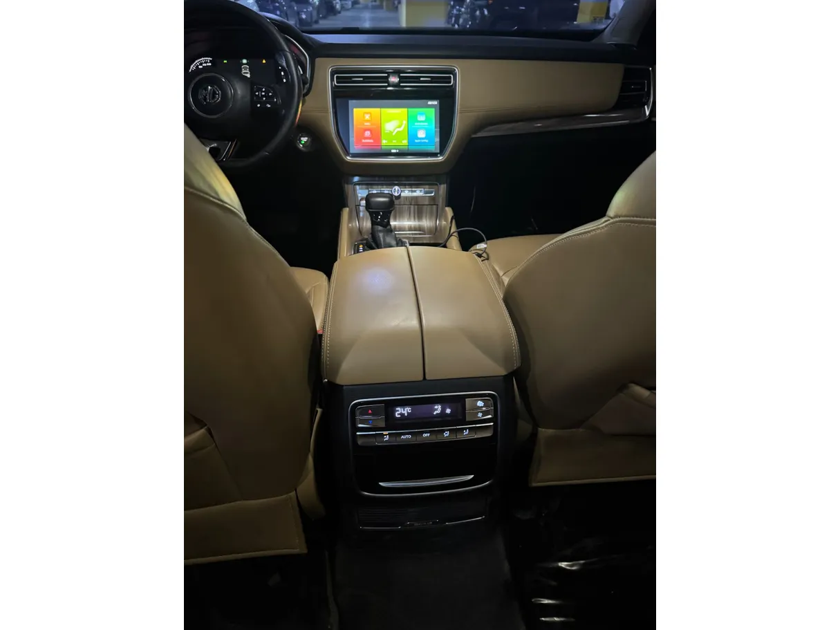 Car image 22