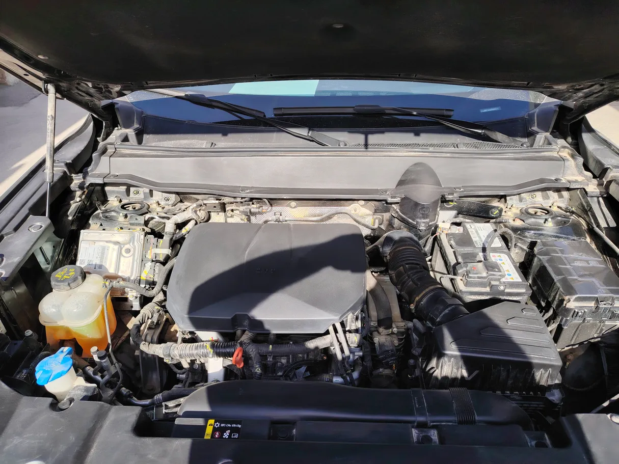 Car image 27