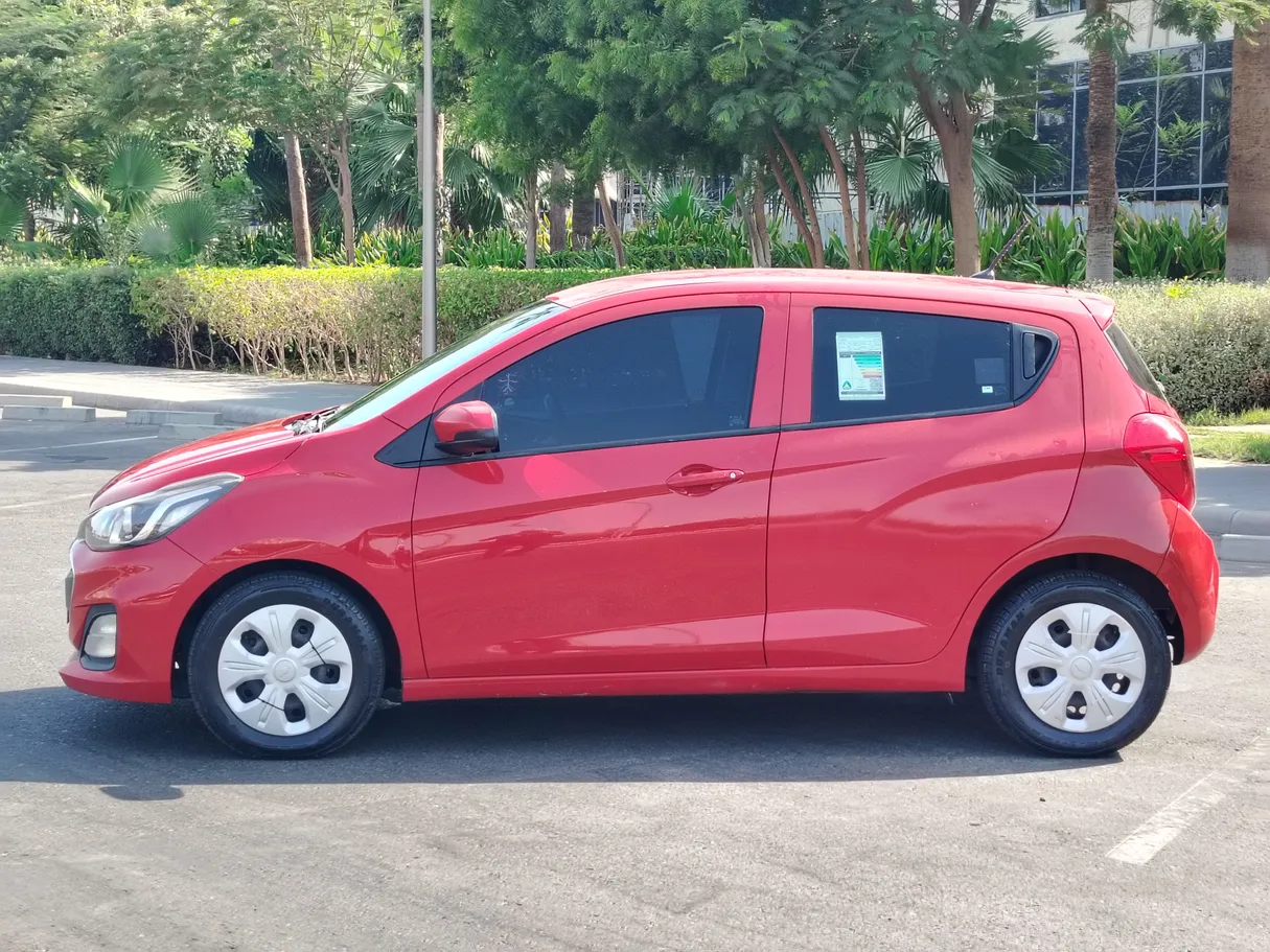 Car image 8