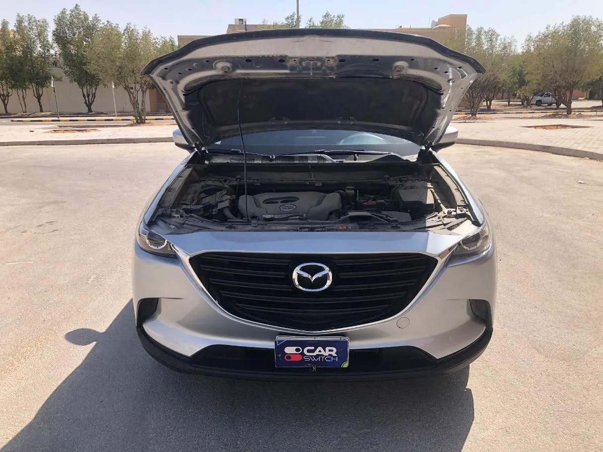 Car image 24