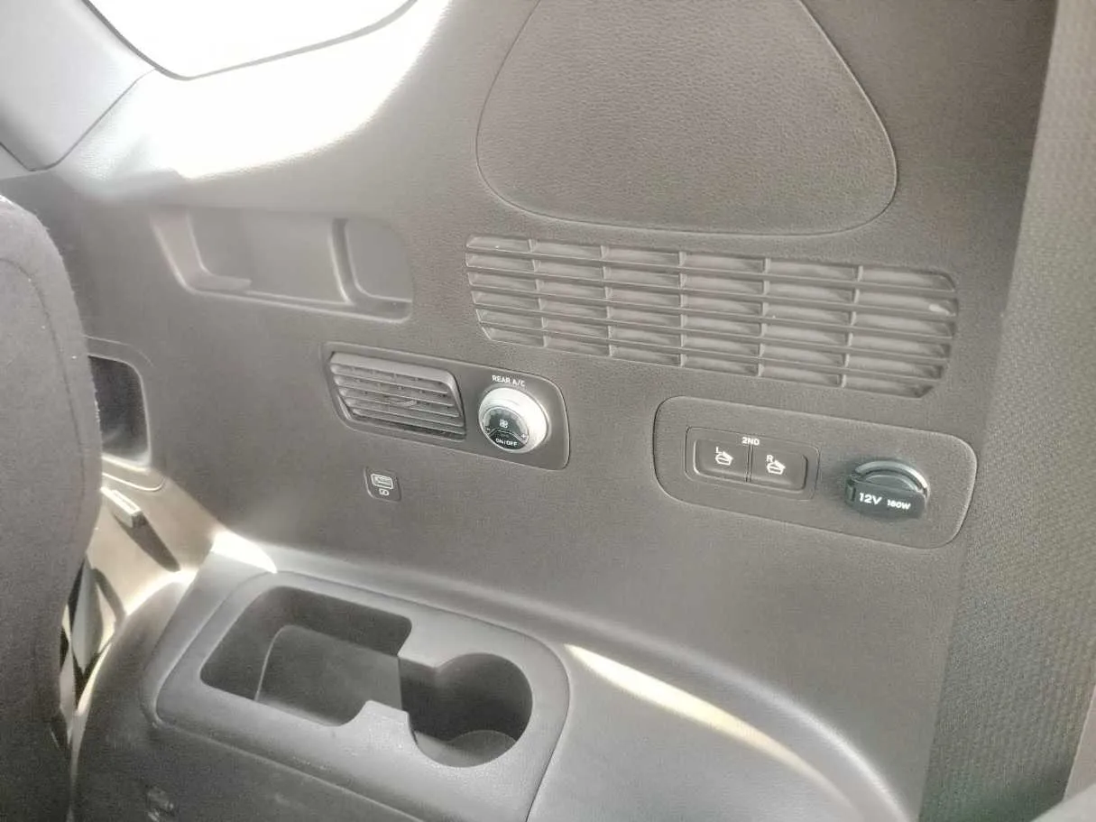 Car image 39