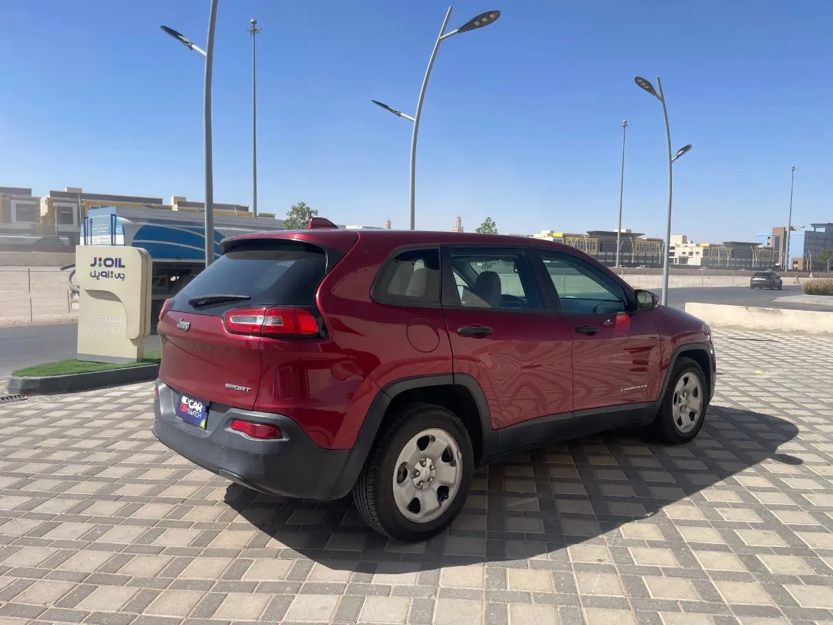 Car image 5