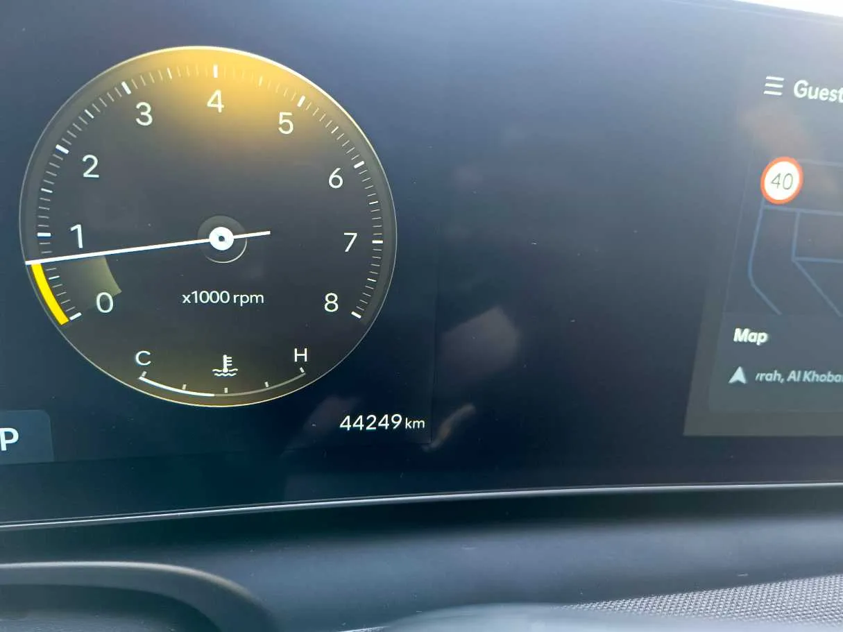 Car image 27