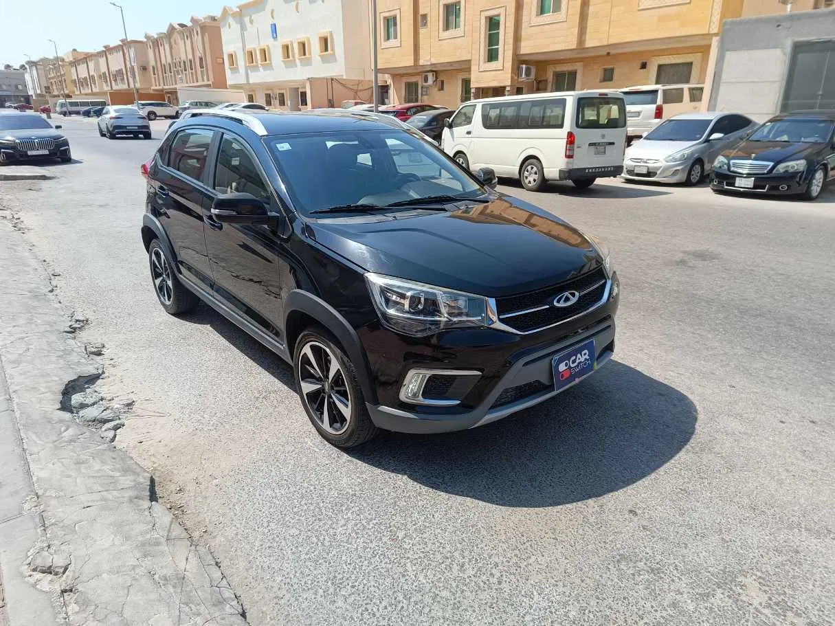 Car image 3