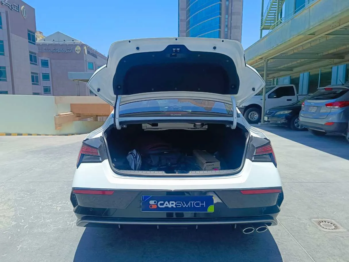 Car image 31