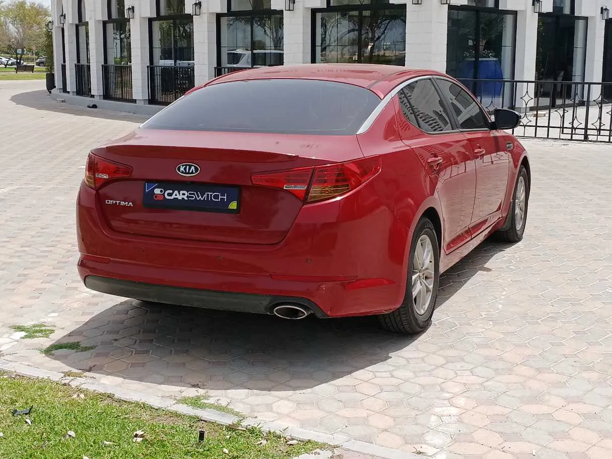 Car image 5