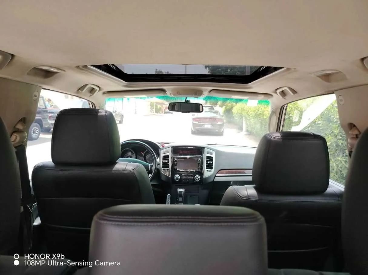 Car image 29