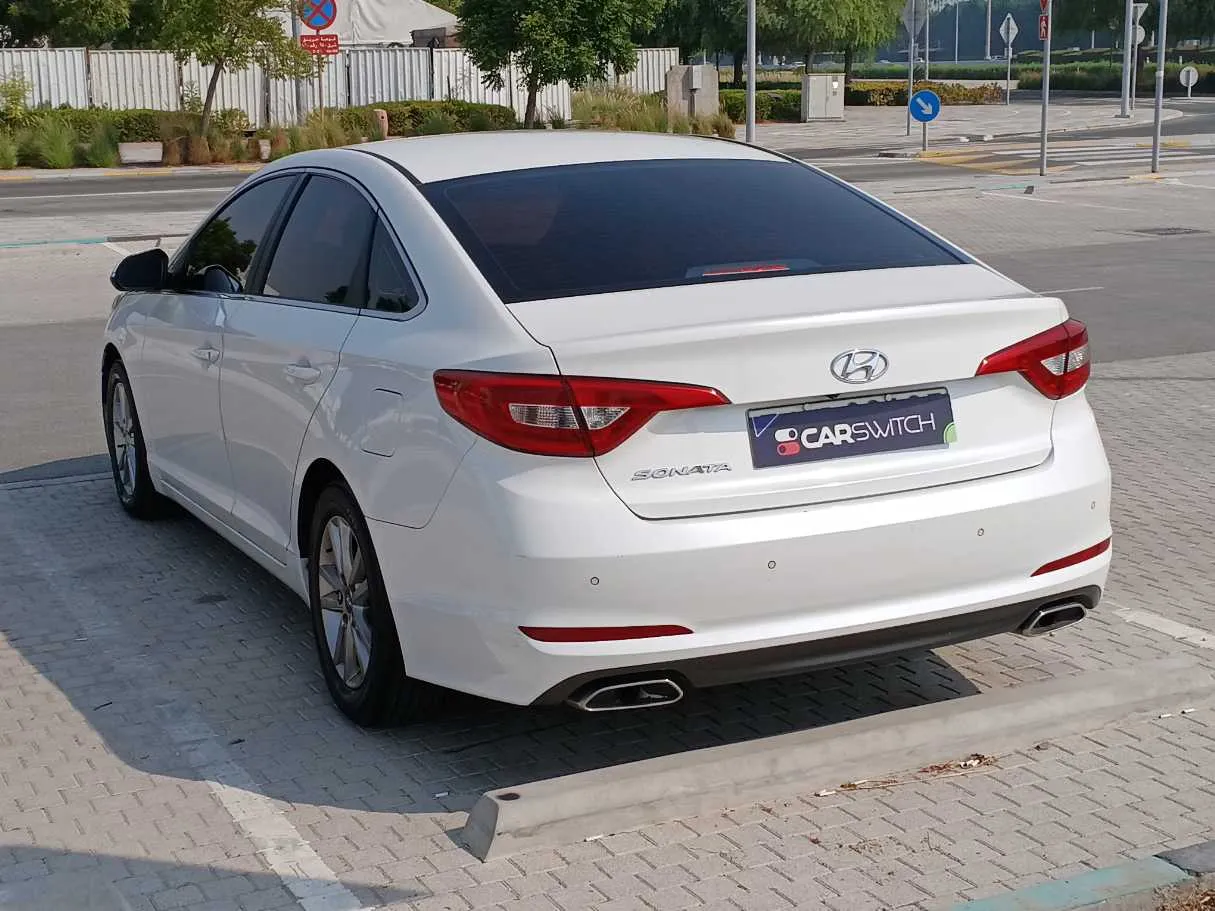 Car image 7