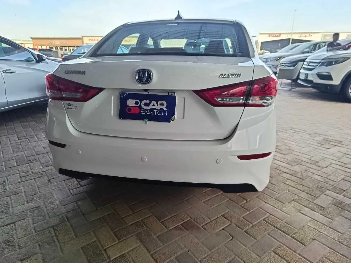 Car image 6