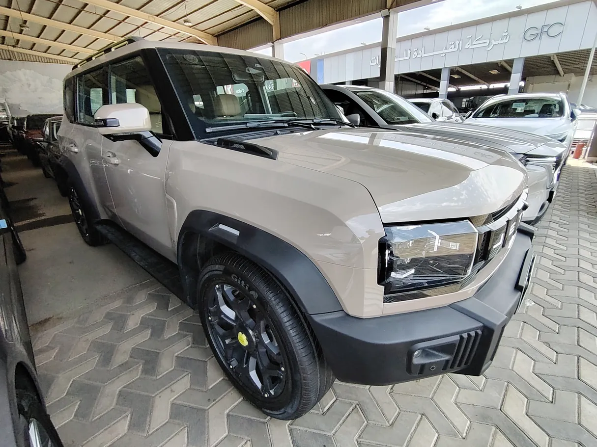 Car image 3