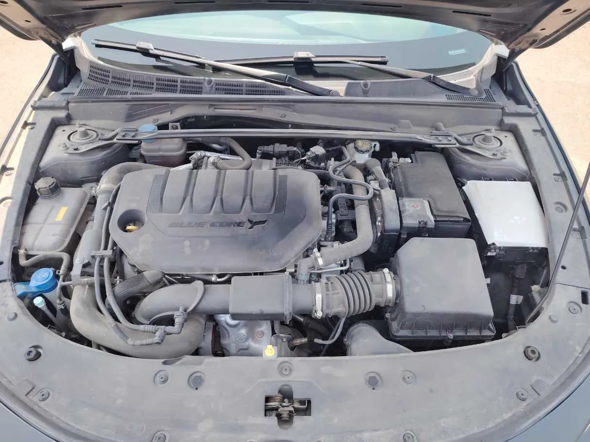 Car image 36