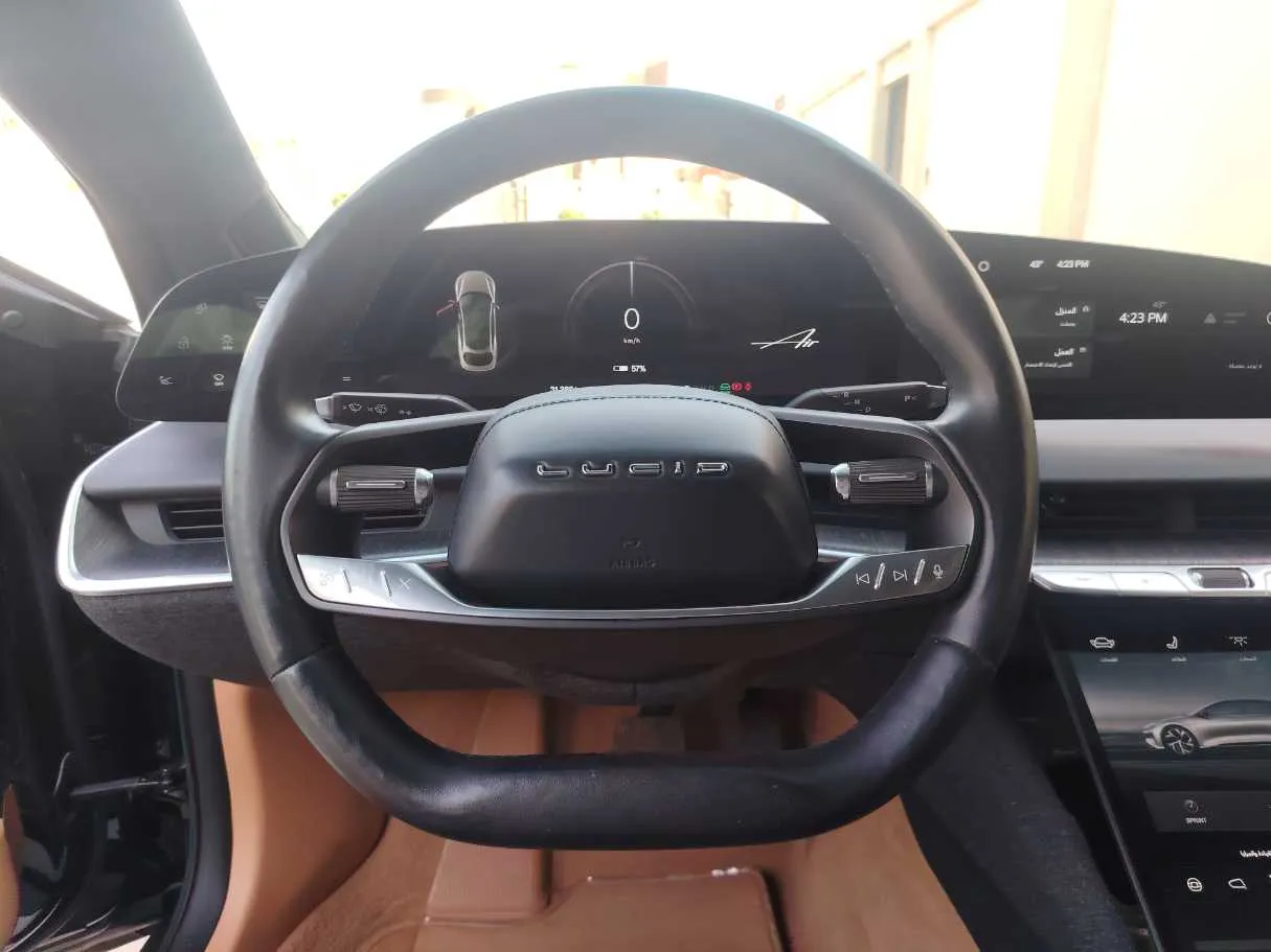 Car image 23