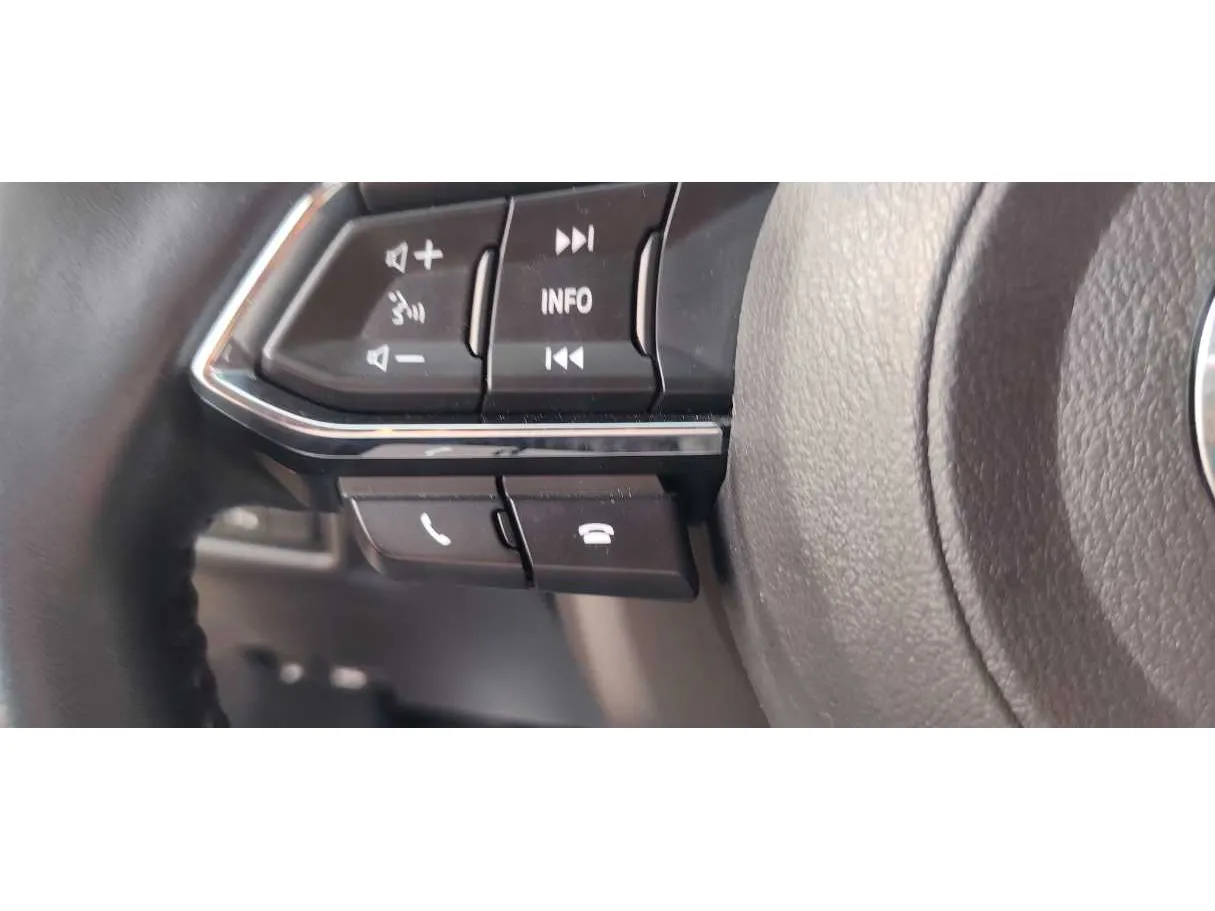Car image 29