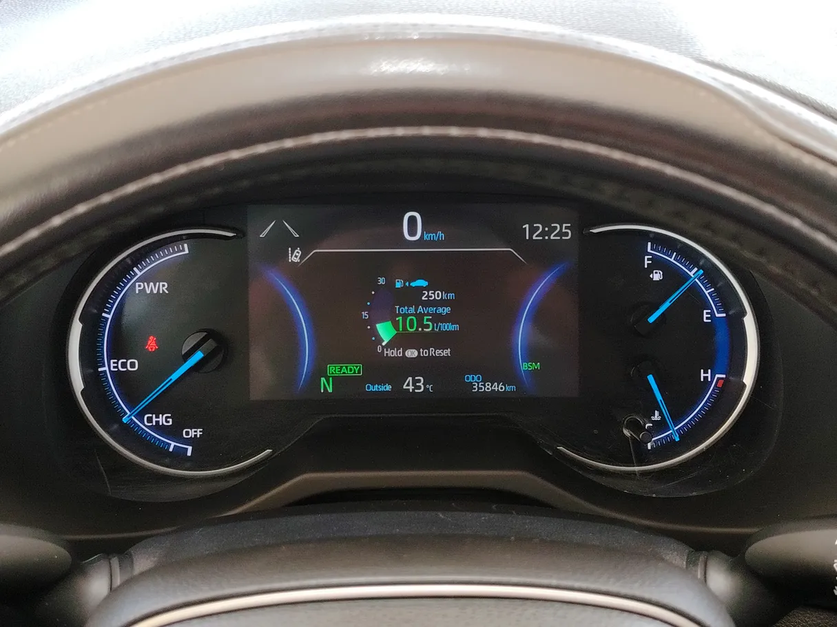Car image 27