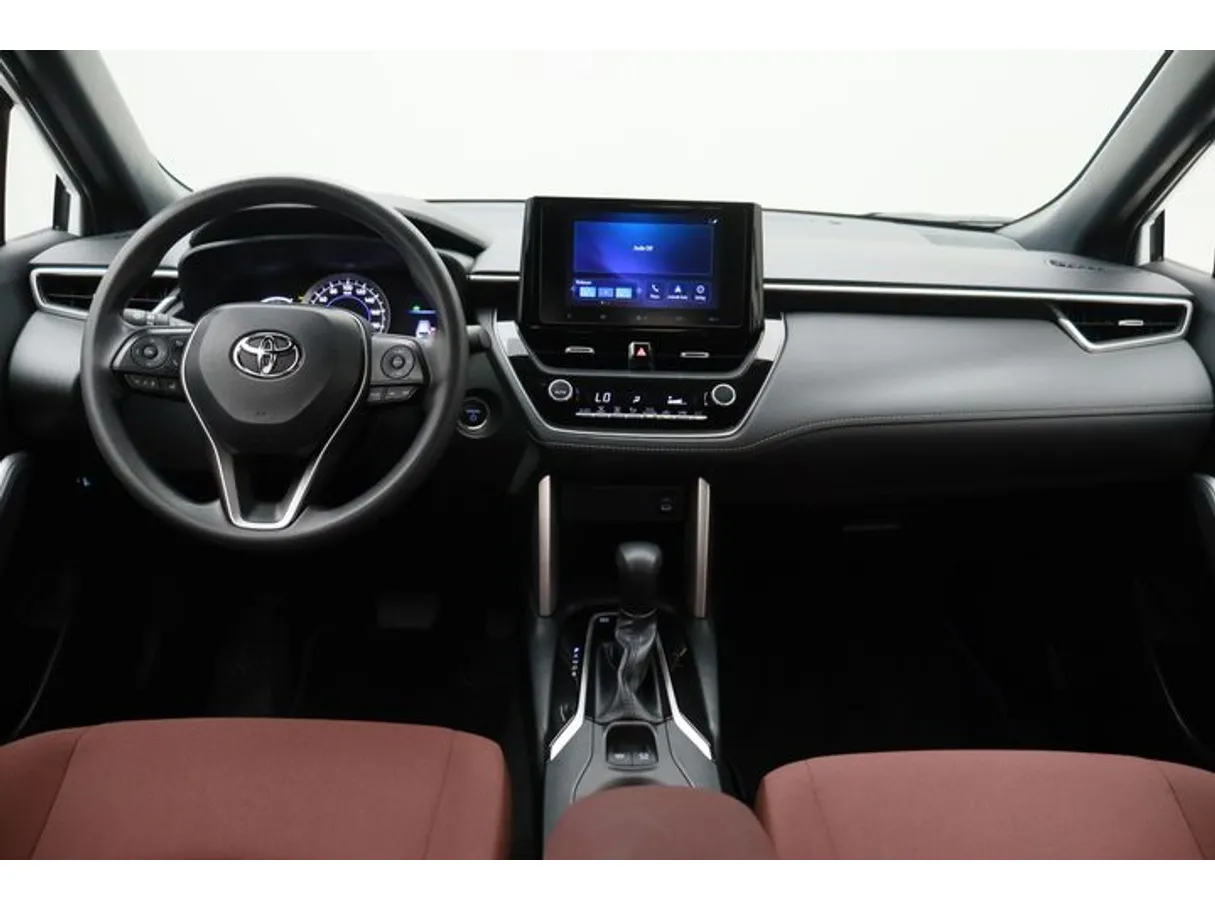 Car image 14