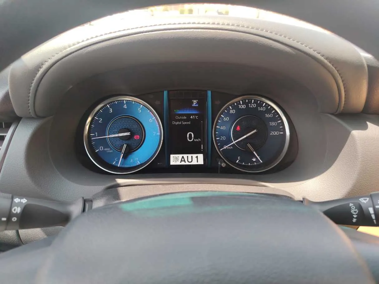Car image 24