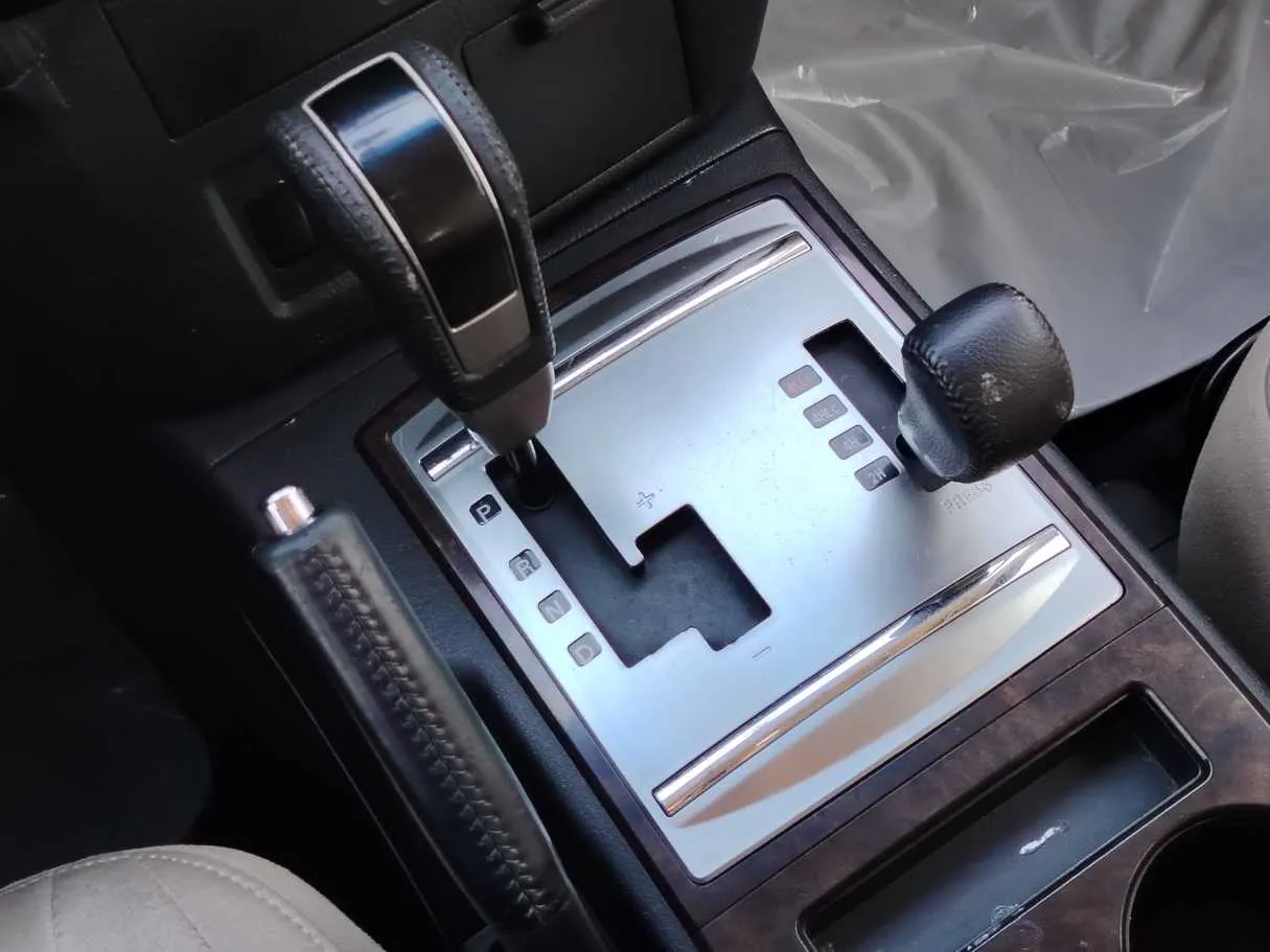 Car image 21