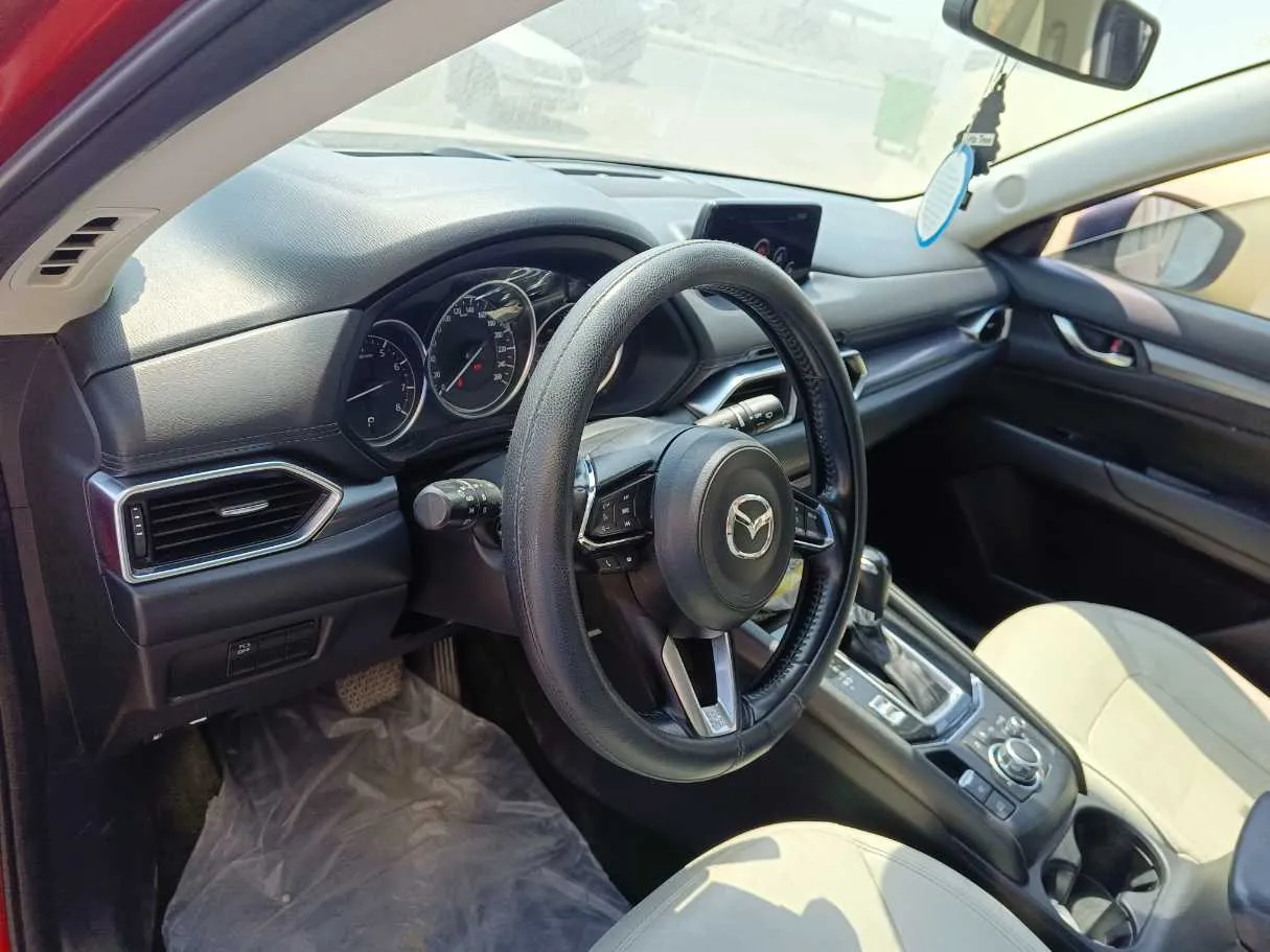 Car image 13