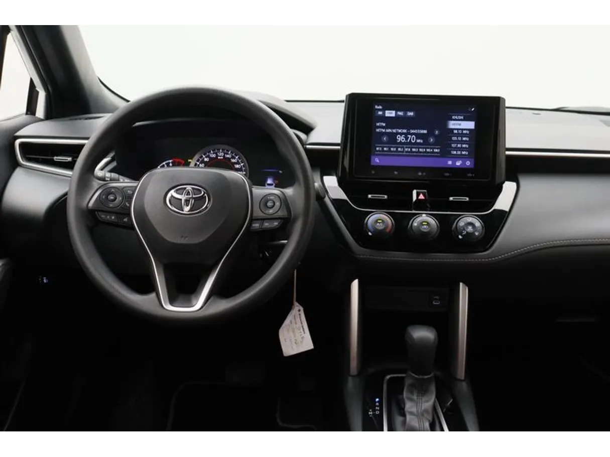 Car image 15