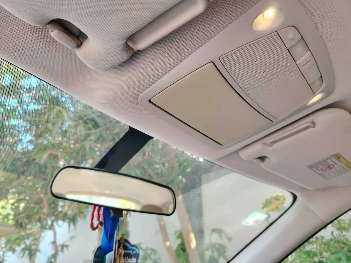 Car image 39