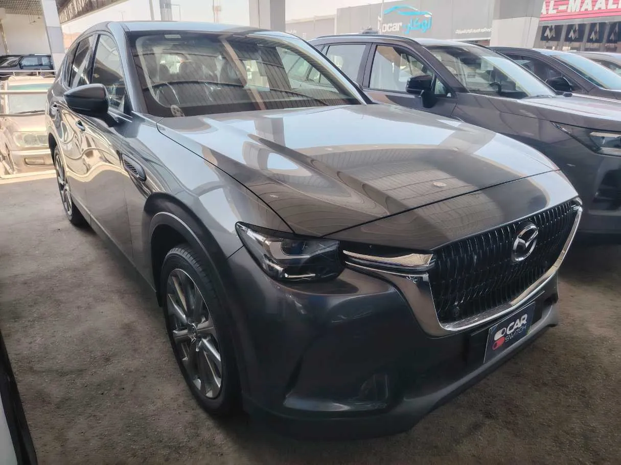 Car image 3