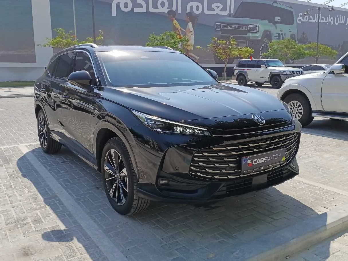 Car image 3