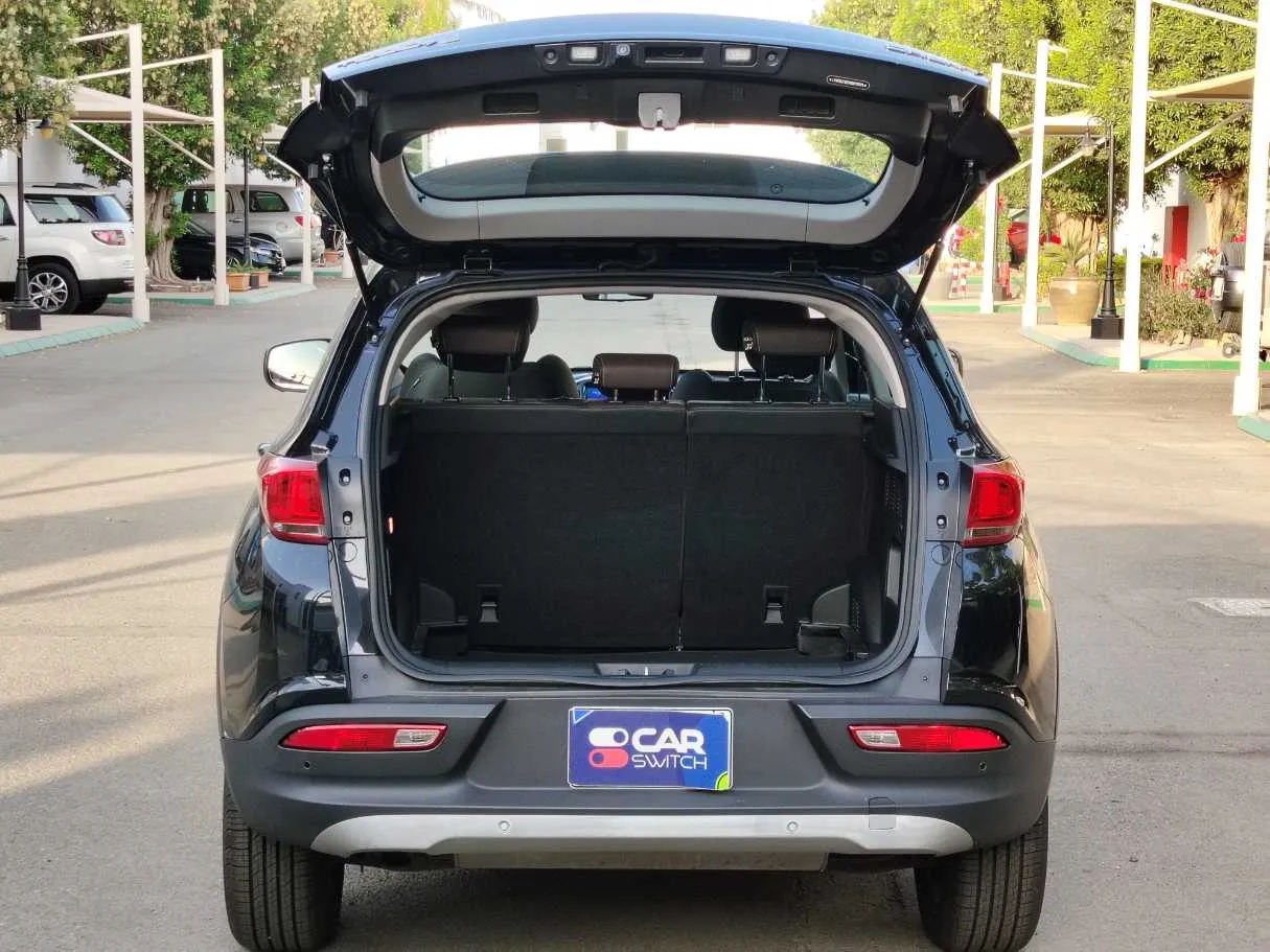 Car image 29