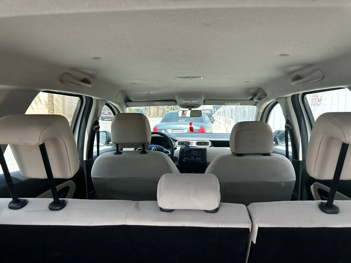 Car image 23