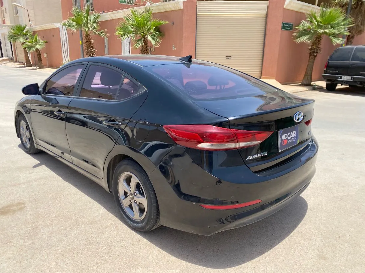 Car image 7