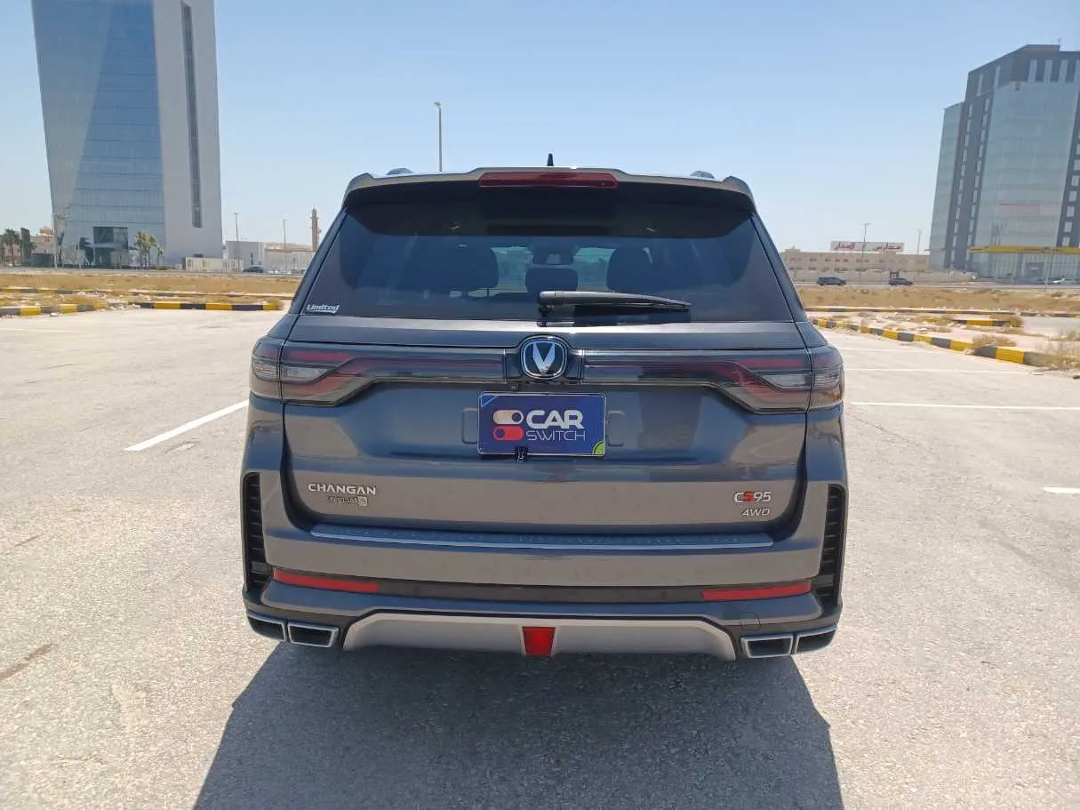 Car image 6