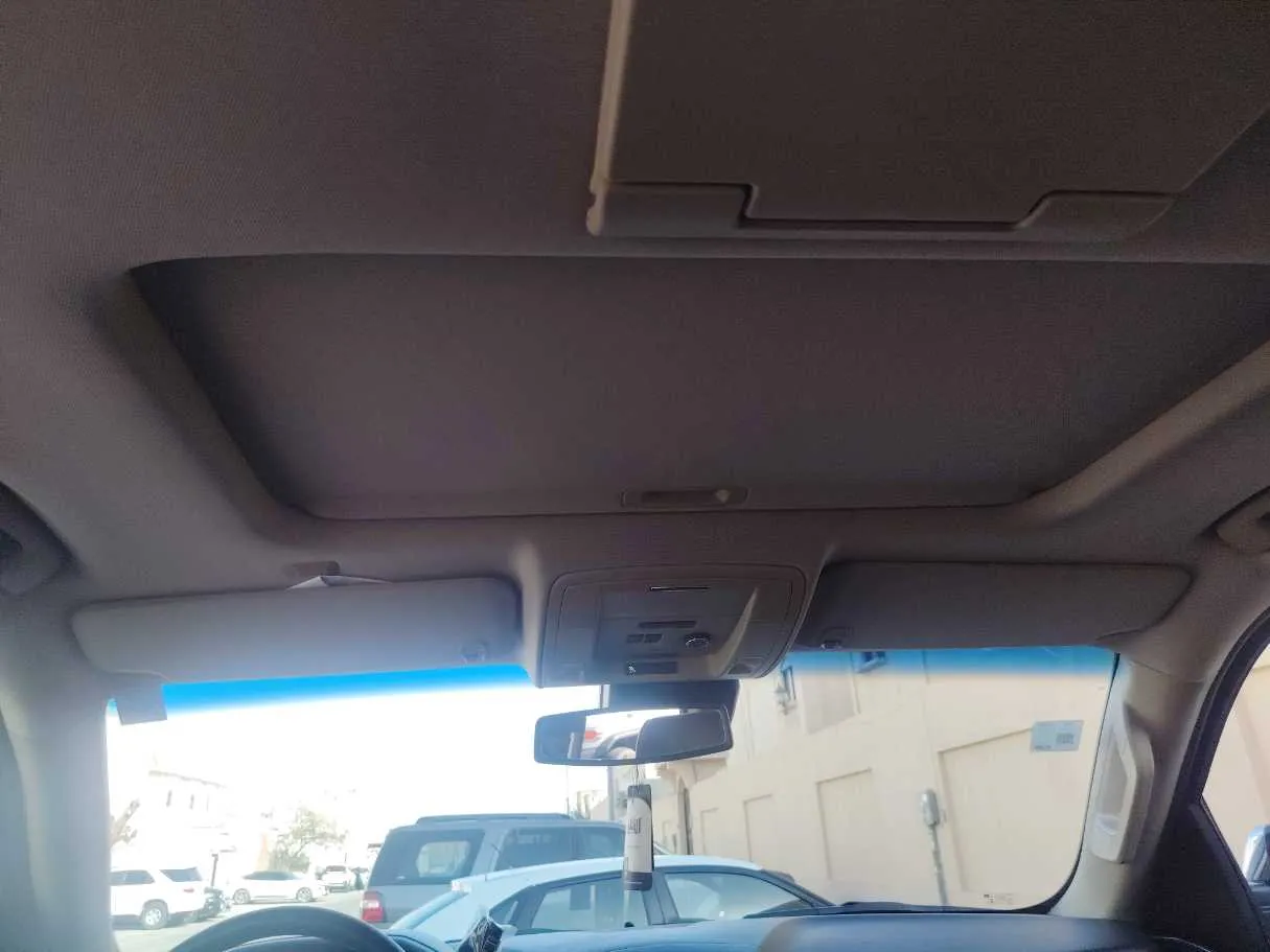 Car image 23
