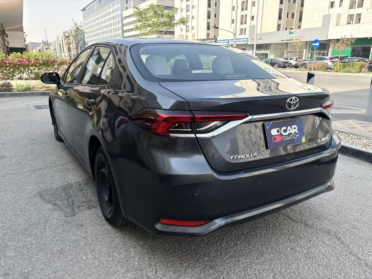 Car image 7
