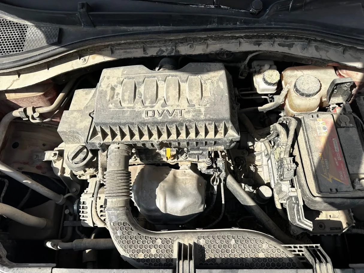 Car image 27