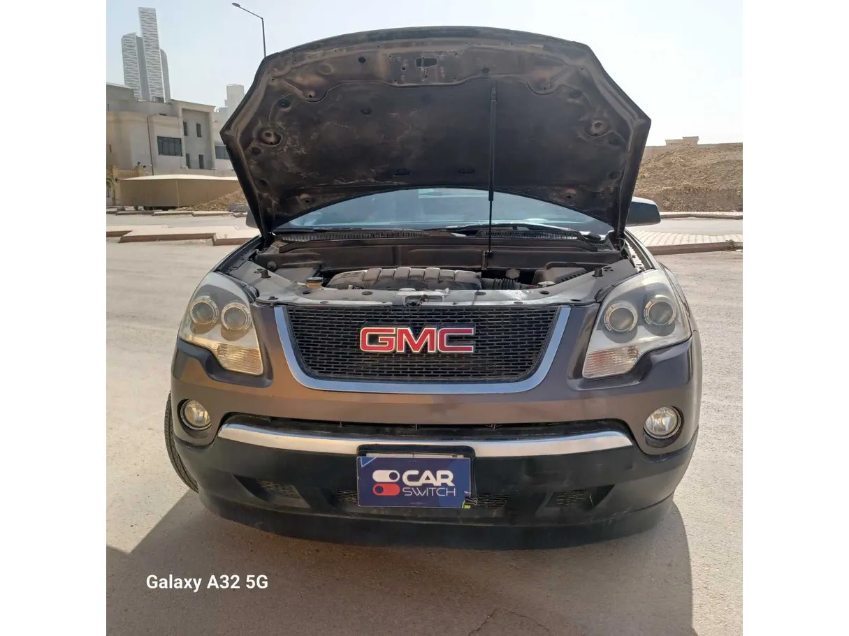 Car image 30