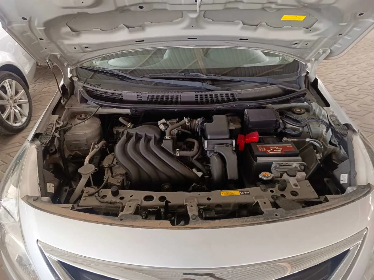 Car image 25