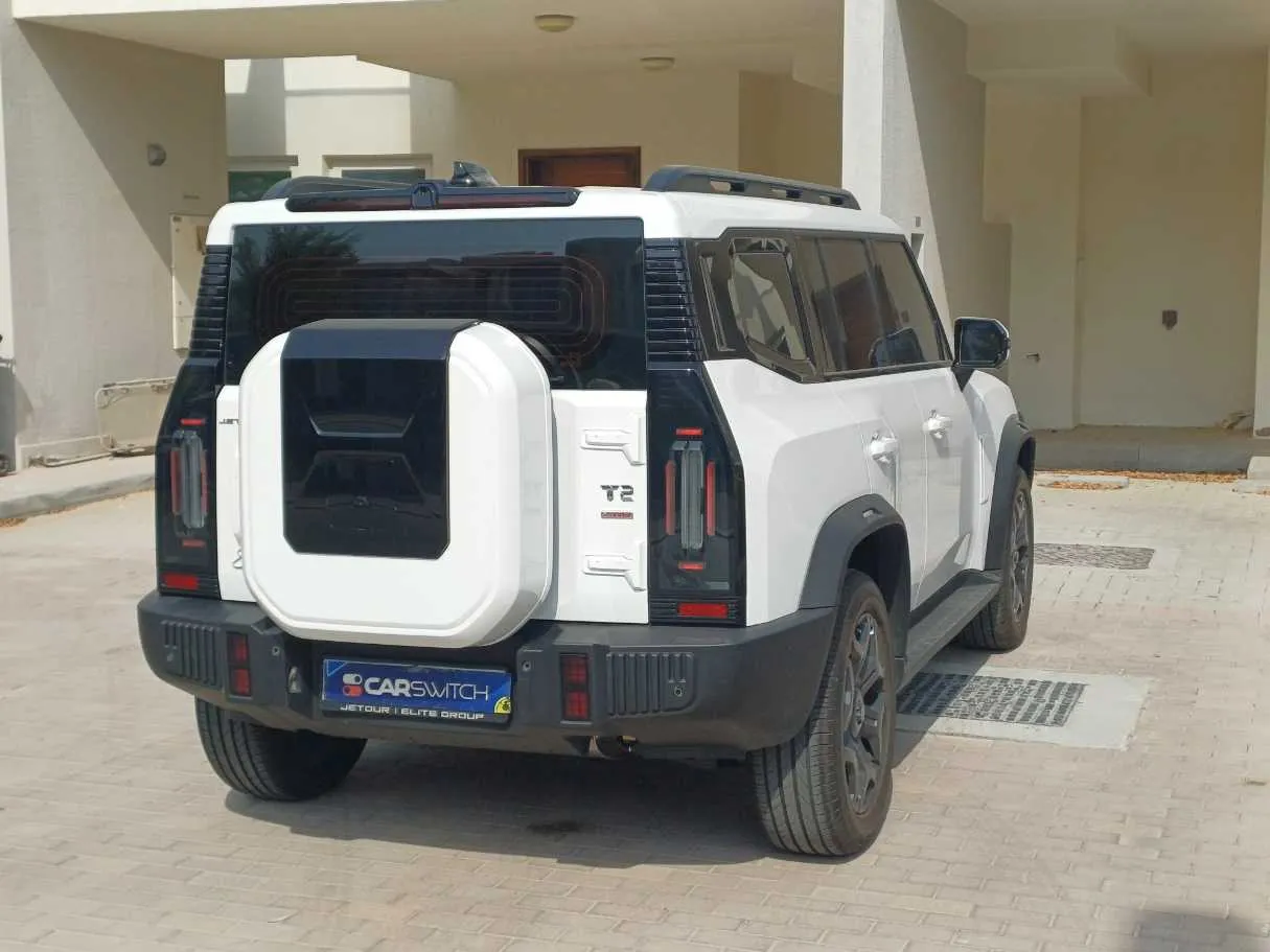 Car image 5