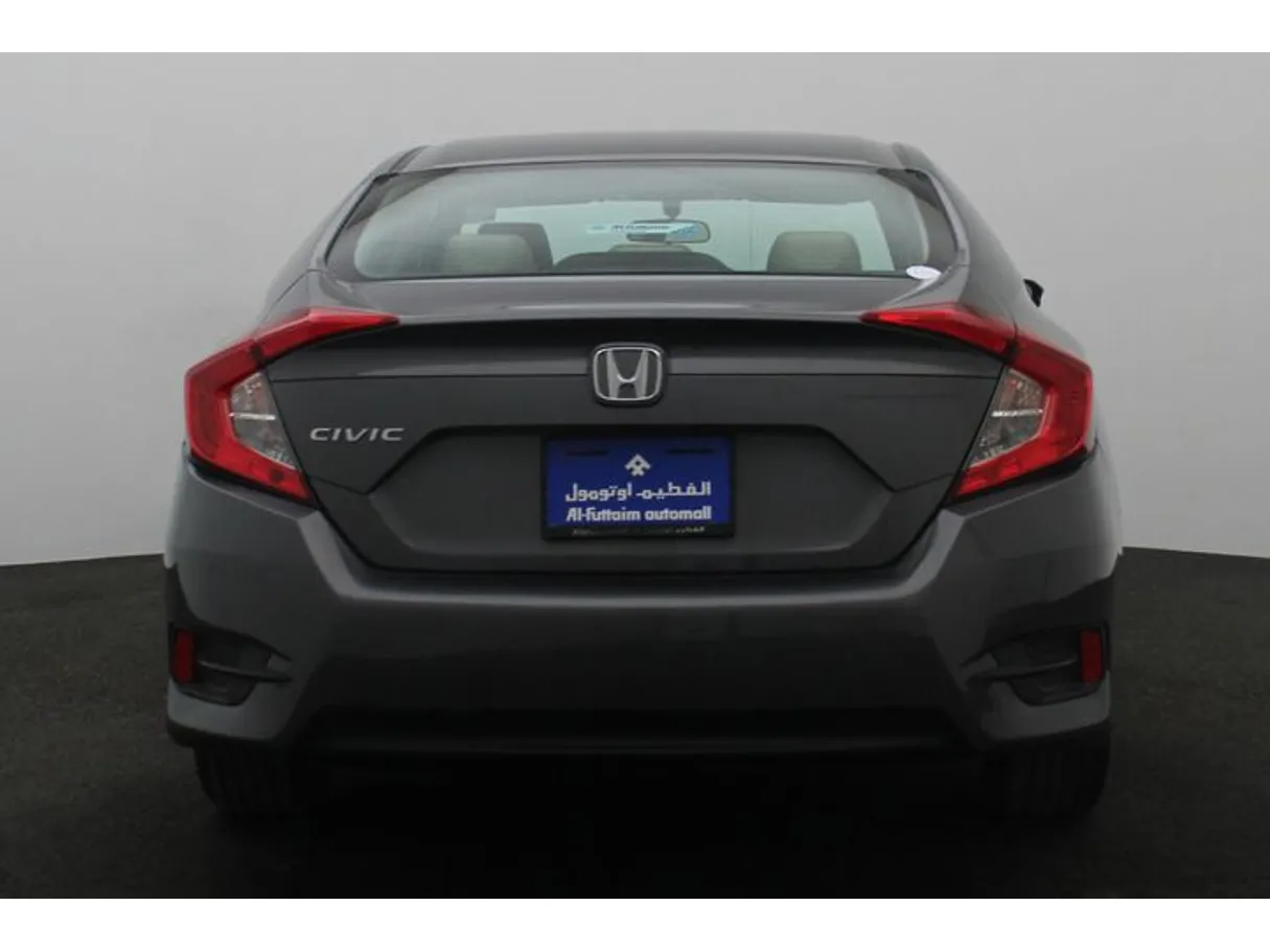 Car image 12