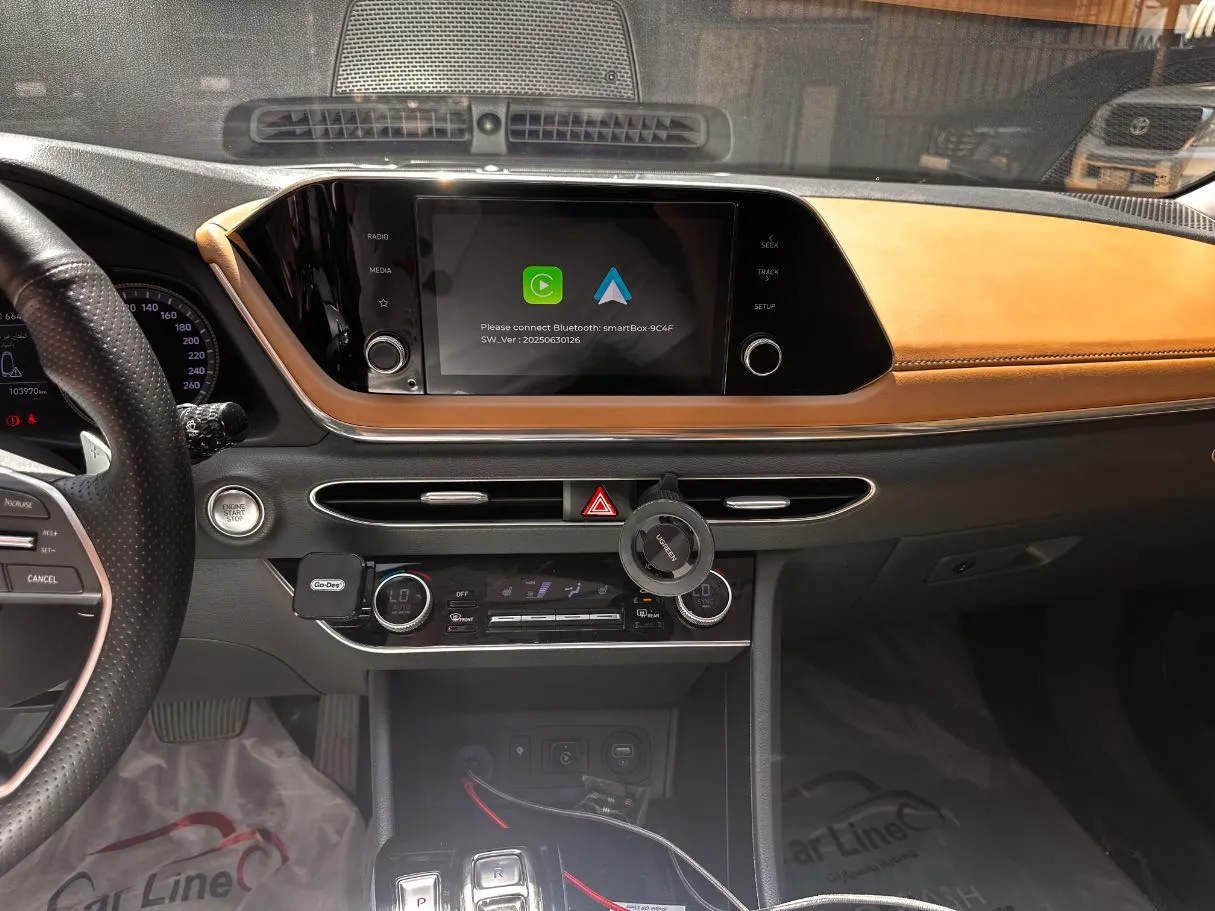 Car image 19