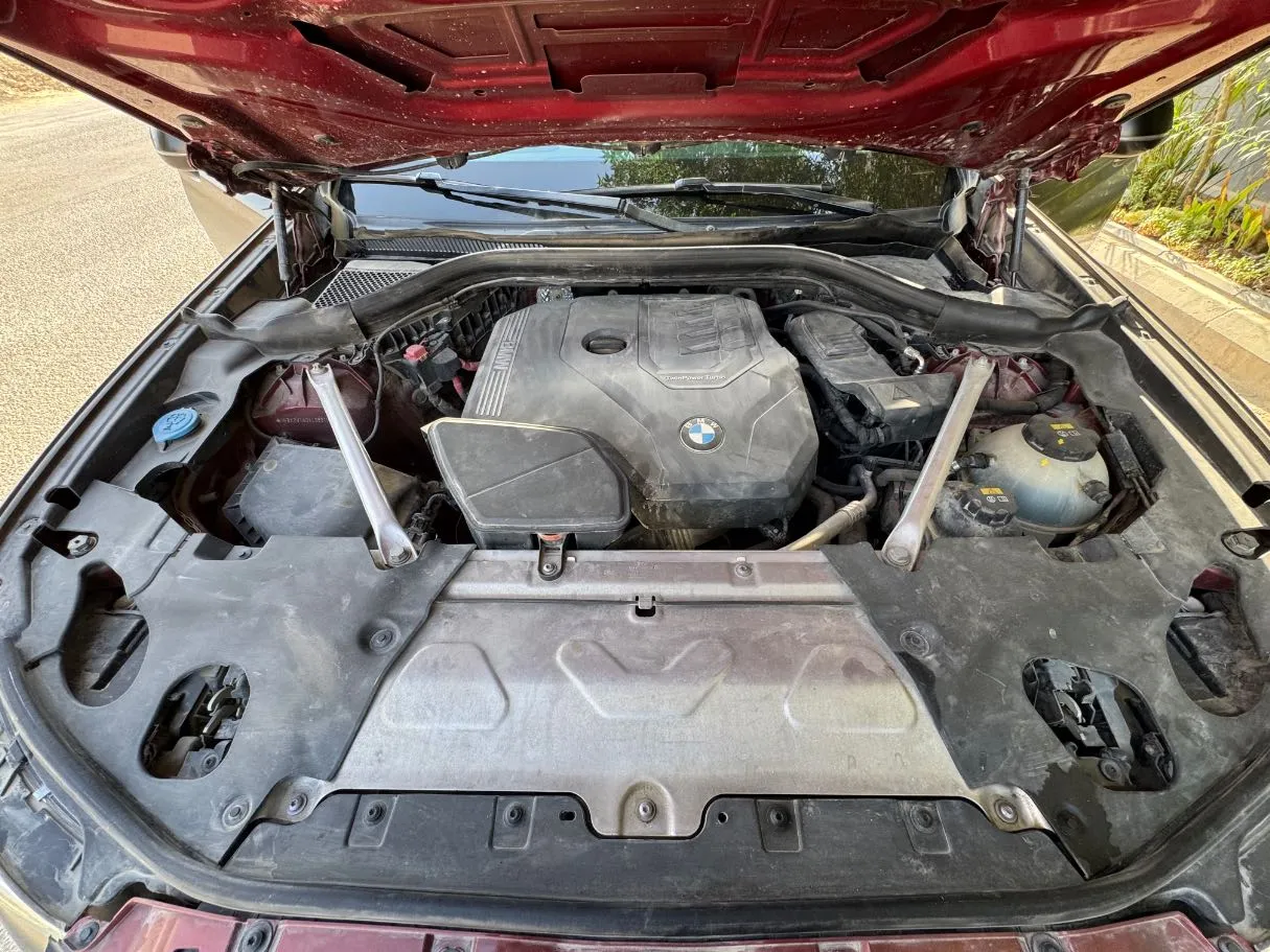 Car image 28