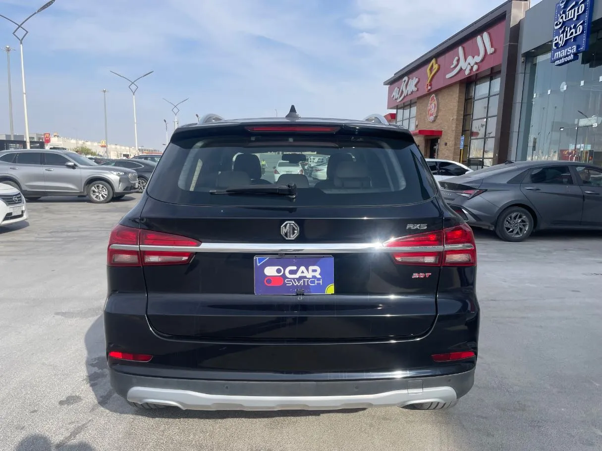 Car image 6