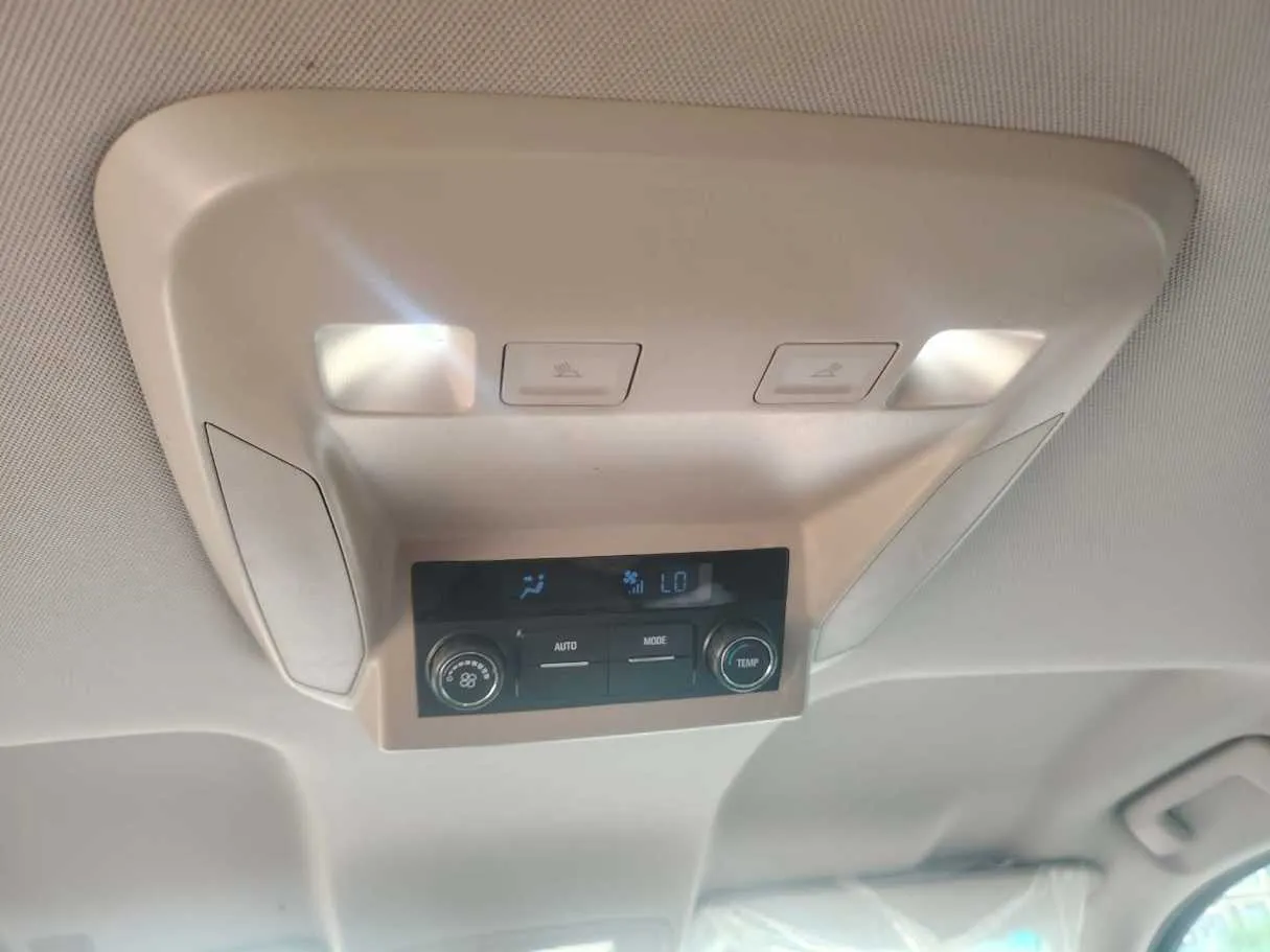 Car image 41