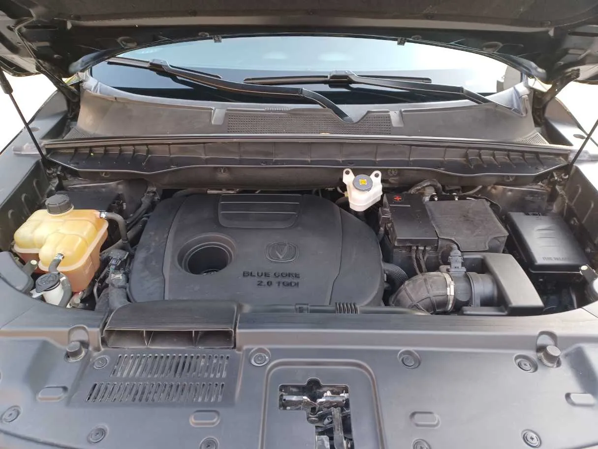Car image 25