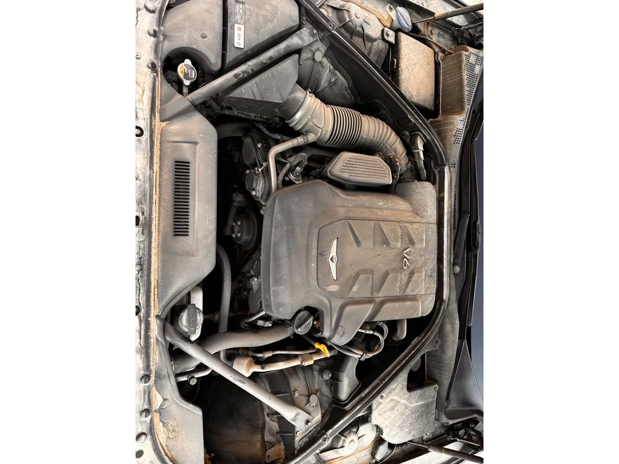 Car image 28