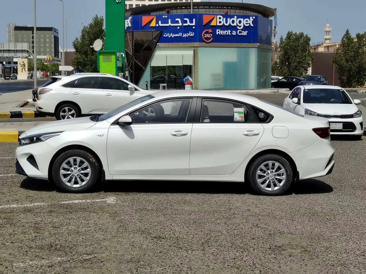 Car image 8