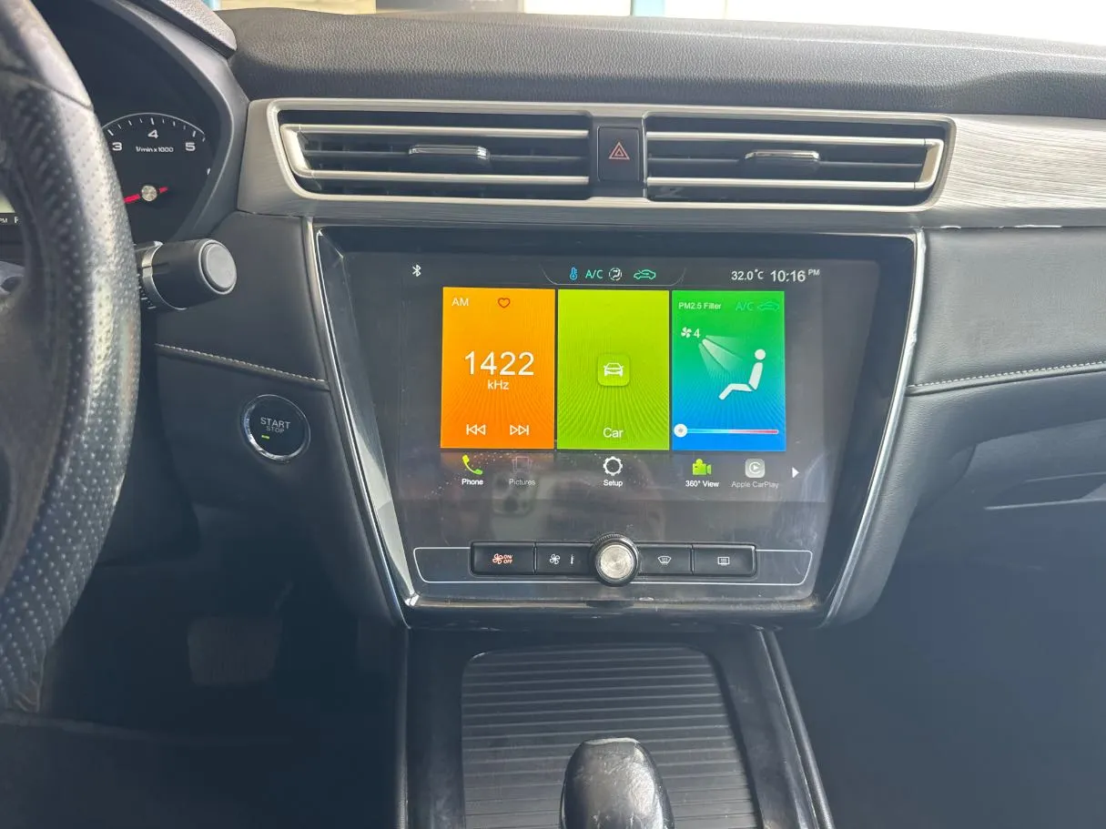 Car image 13