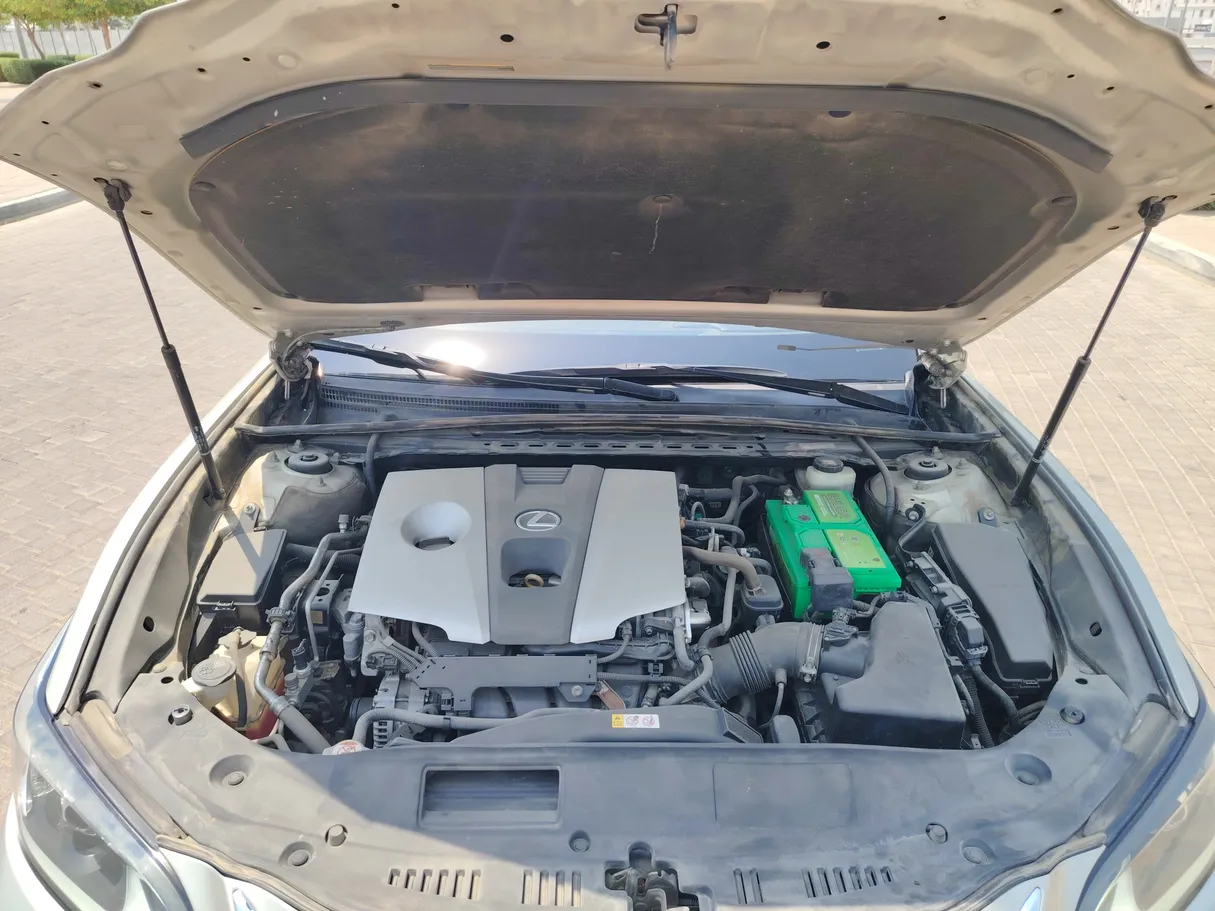 Car image 32