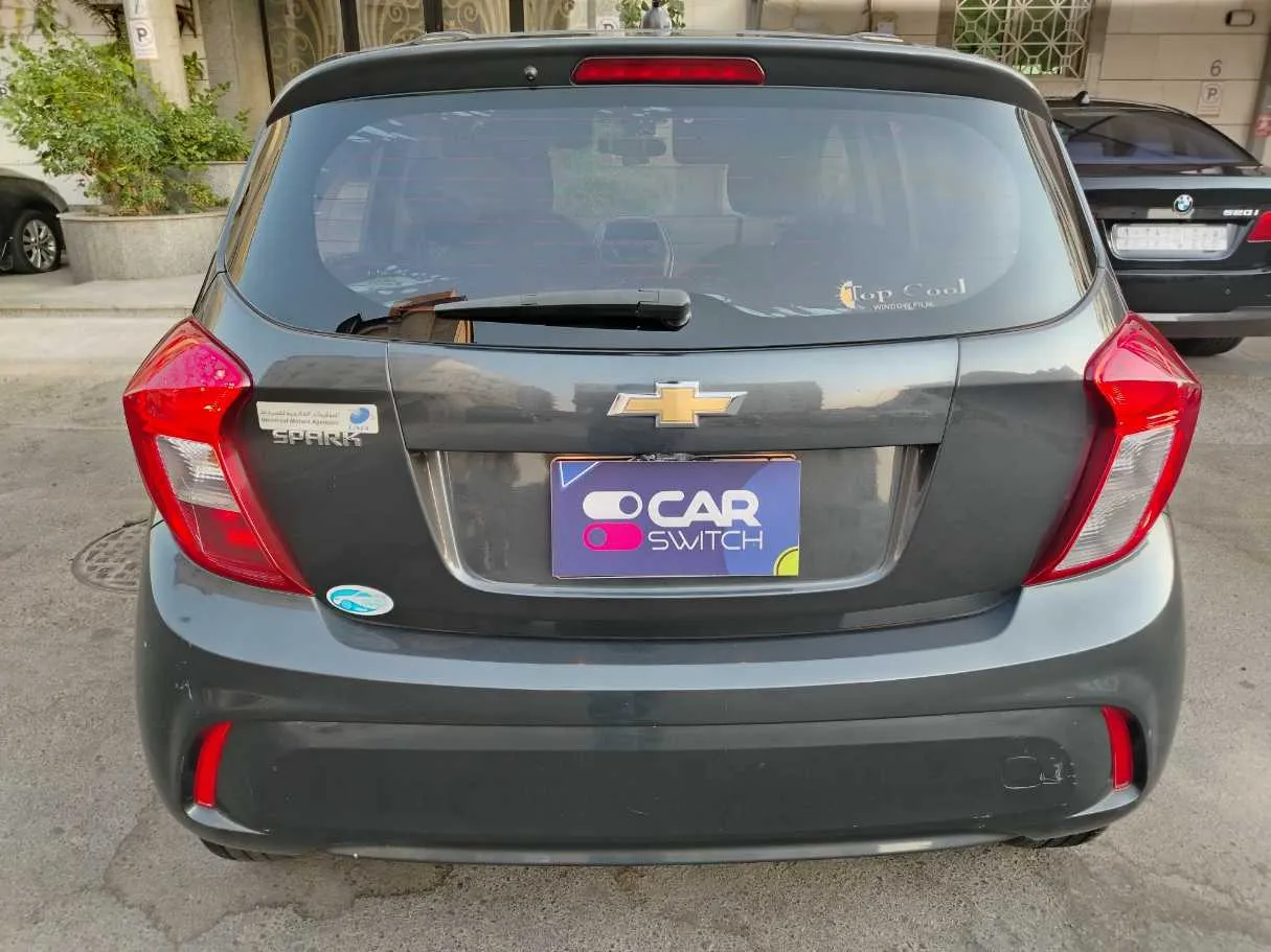 Car image 6