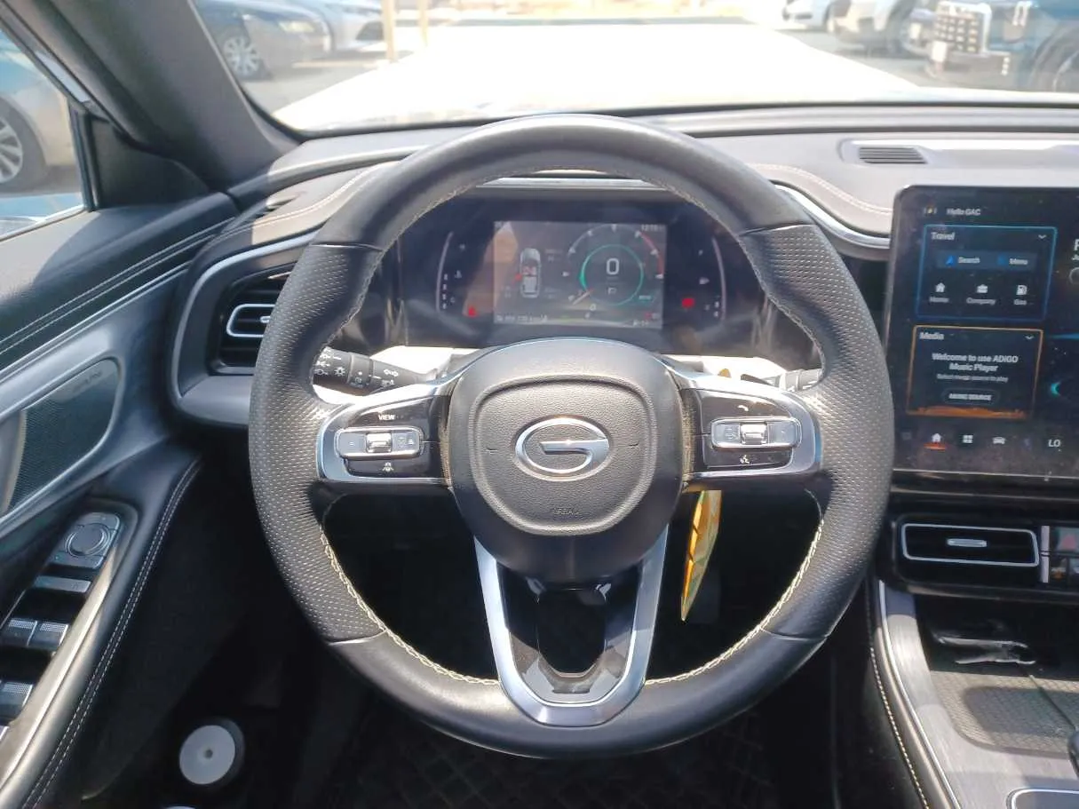 Car image 16