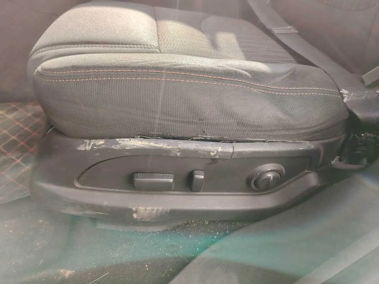 Car image 41